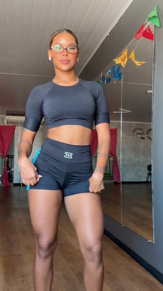 Post 2 by vitoriaandradereal on TikTok (video)