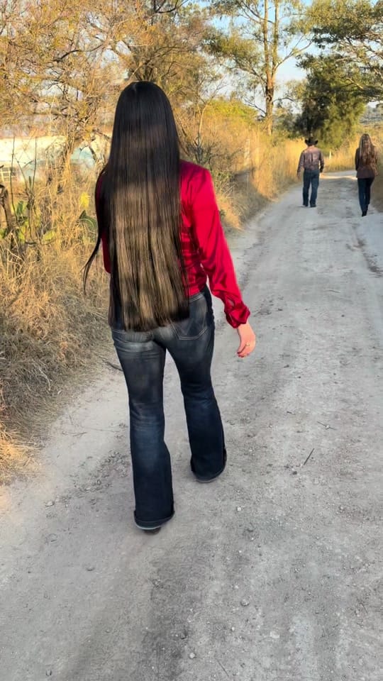 Post 6 by 𝐑 𝐎 𝐗 𝐀 𝐍 𝐀 ✰ on TikTok (video)