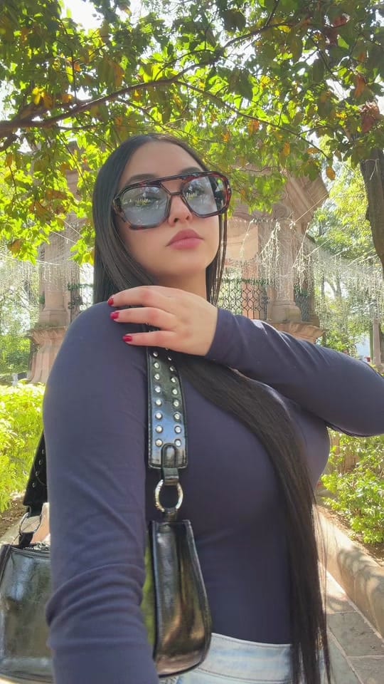 Post 2 by 𝐑 𝐎 𝐗 𝐀 𝐍 𝐀 ✰ on TikTok (video)