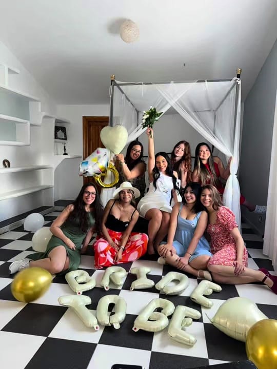 Post 7 by Vaaal on TikTok (video)