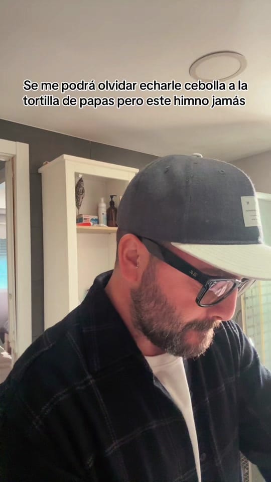 Post 8 by Migue LP on TikTok (video)