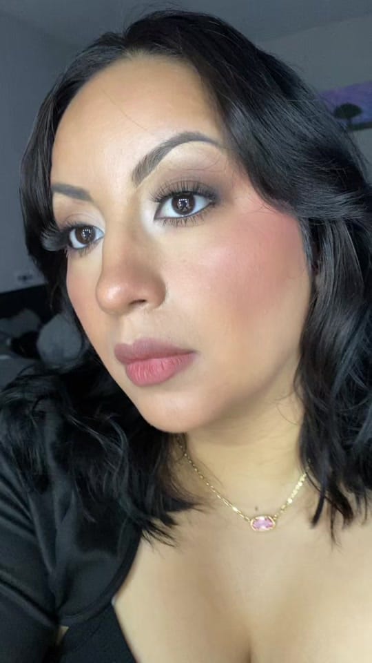 Post 2 by Adriana 🎀 on TikTok (video)