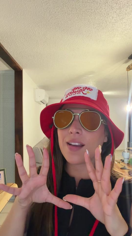 Post 8 by peratequefue on TikTok (video)