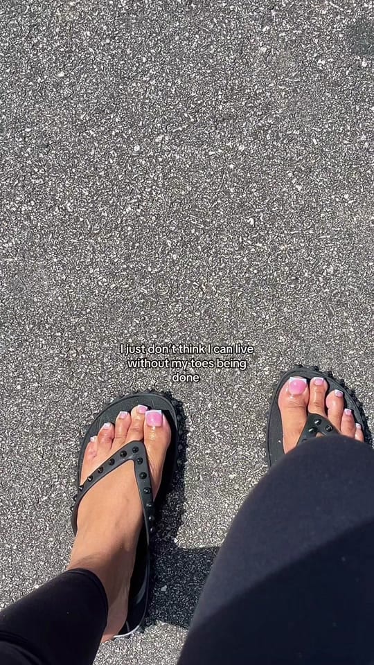 Post 3 by Madison Skye °❀⋆.ೃ࿔ on TikTok (video)