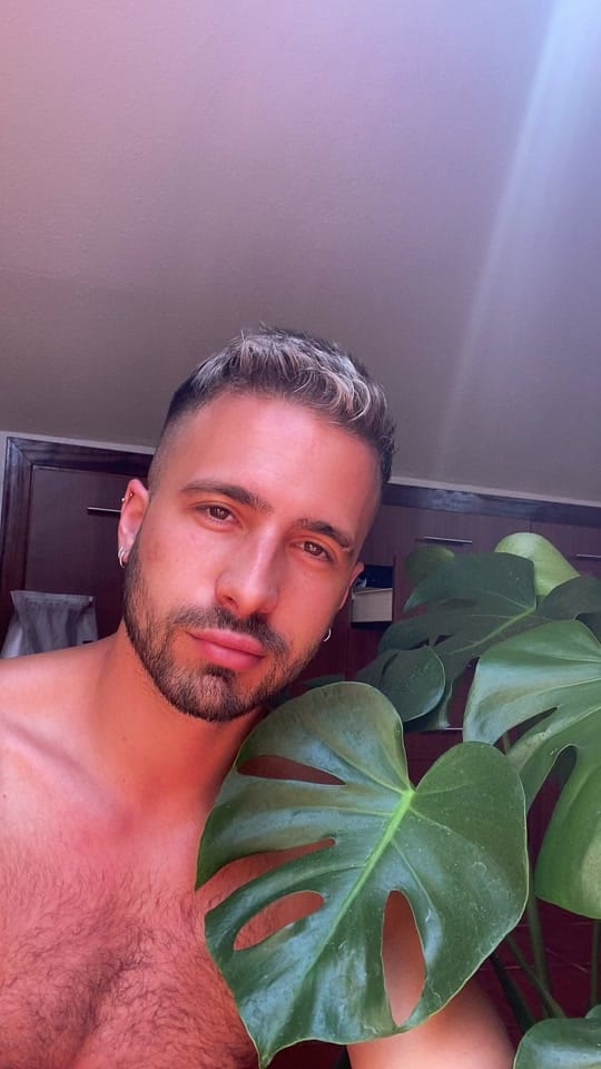 Post 7 by Kevin León on TikTok (video)