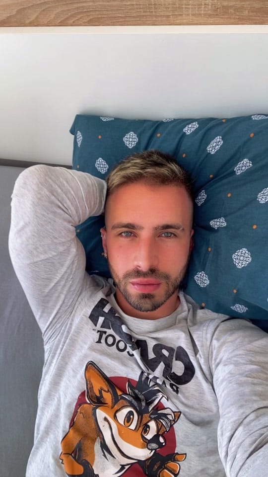 Post 2 by Kevin León on TikTok (video)