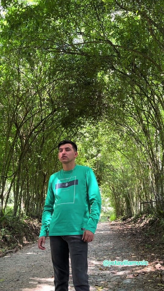 Post 8 by JotaVillaMusic (Oficial) on TikTok (video)