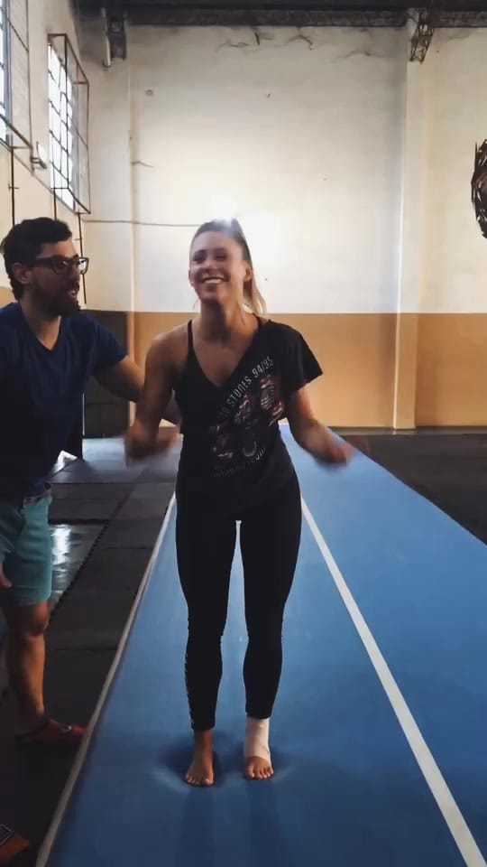 Post 10 by Bárbara on TikTok (video)