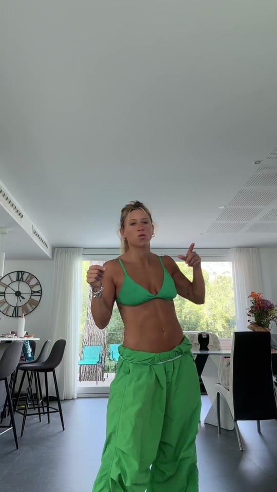 Post 4 by Bárbara on TikTok (video)