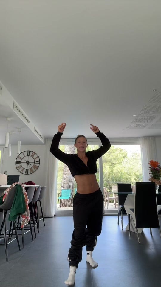 Post 5 by Bárbara on TikTok (video)