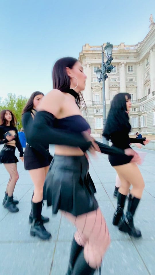 Post 9 by NEOLIGHT on TikTok (video)