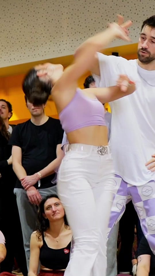 Post 10 by Anita y Varea Bachata on TikTok (video)