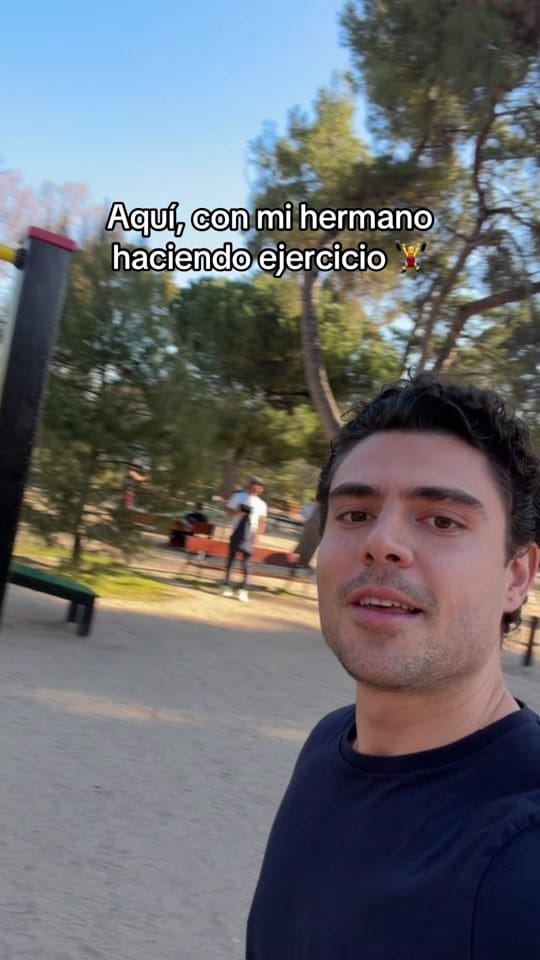 Post 3 by Albertomonturiol on TikTok (video)