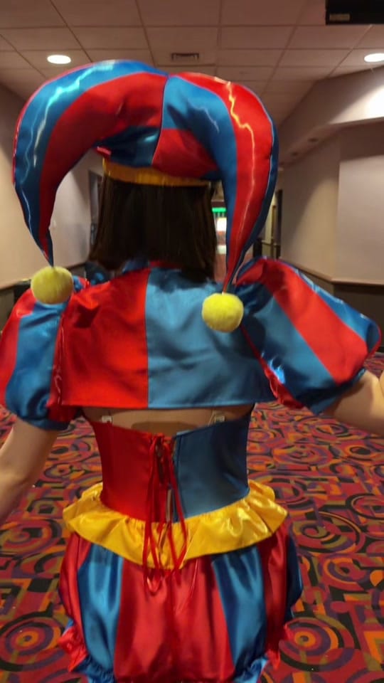 Post 1 by lovelinxox on TikTok (video)
