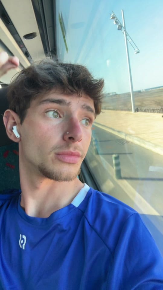 Post 2 by non.ci.conosciamo on TikTok (video)