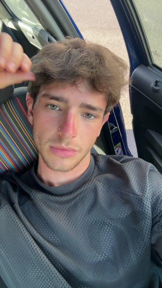 Post 4 by non.ci.conosciamo on TikTok (video)