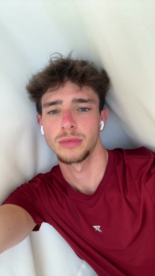 Post 10 by non.ci.conosciamo on TikTok (video)