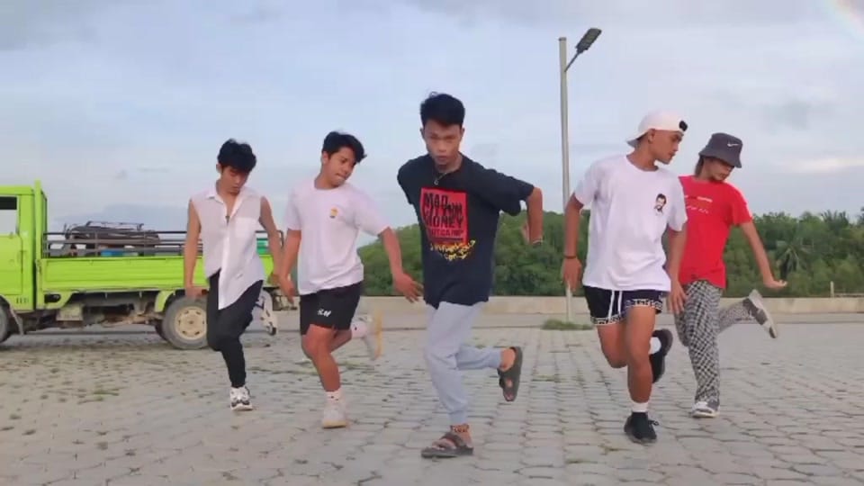 Post 9 by Asturias Dance Company on TikTok (video)