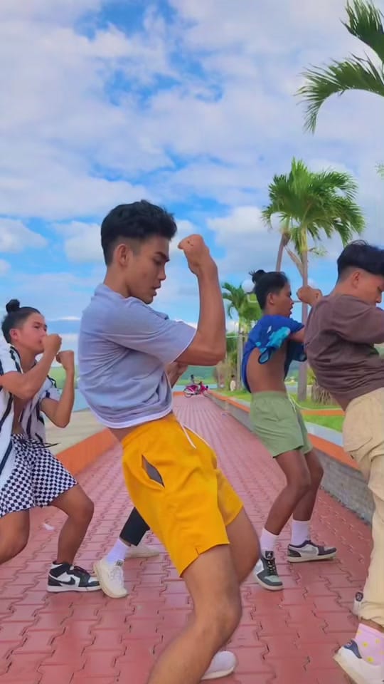 Post 1 by Asturias Dance Company on TikTok (video)