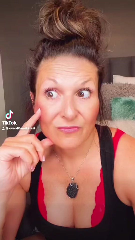 Post 9 by Nicole on TikTok (video)