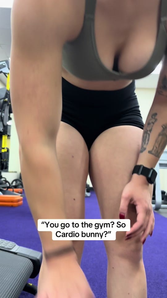Post 1 by Lee on TikTok (video)