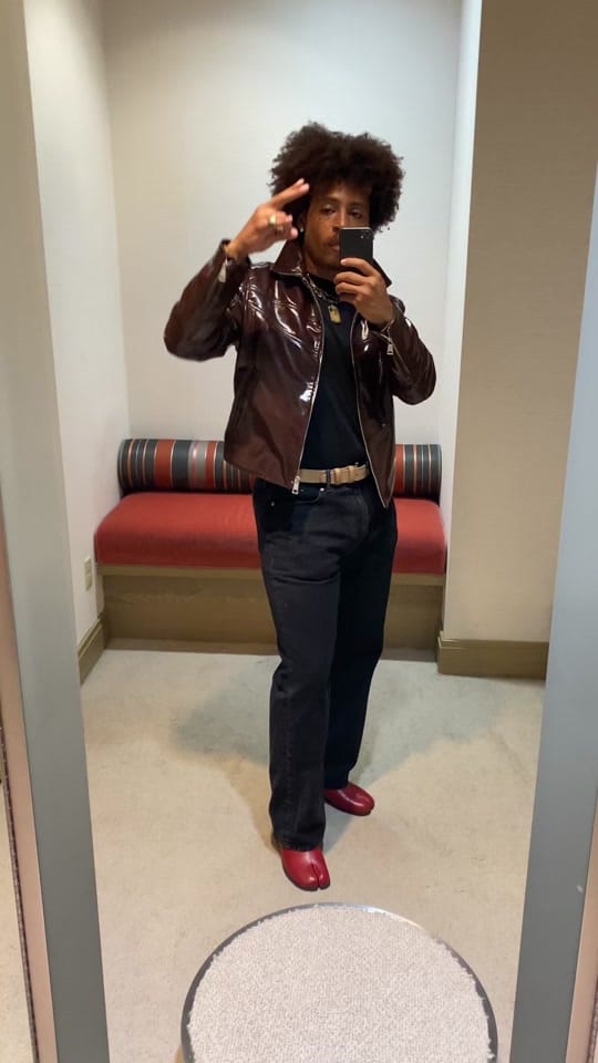 Post 2 by Wealth on TikTok (video)