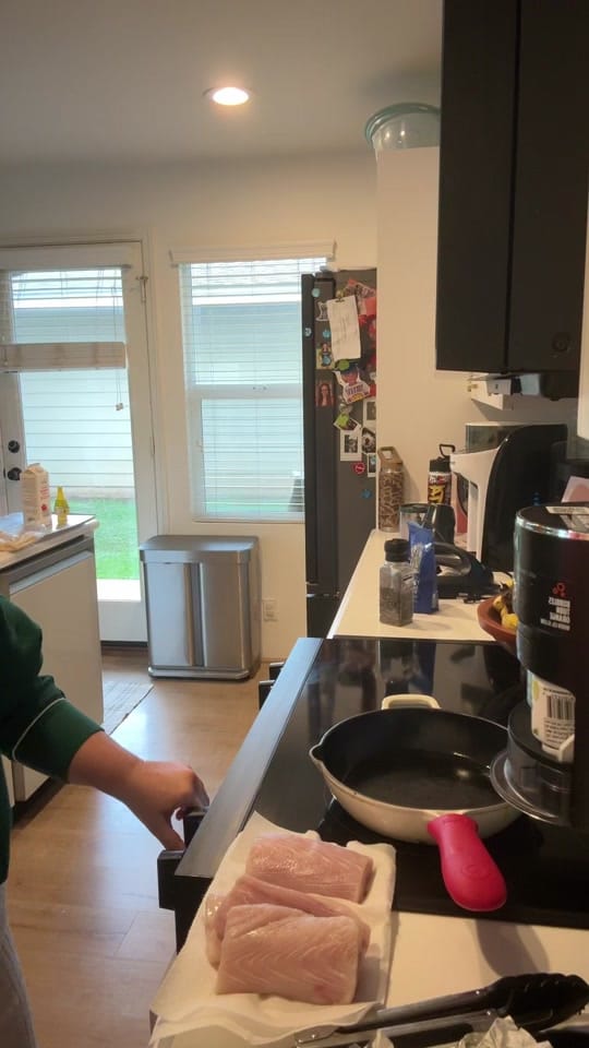 Post 8 by AL | Hawai’i mom & weightloss on TikTok (video)