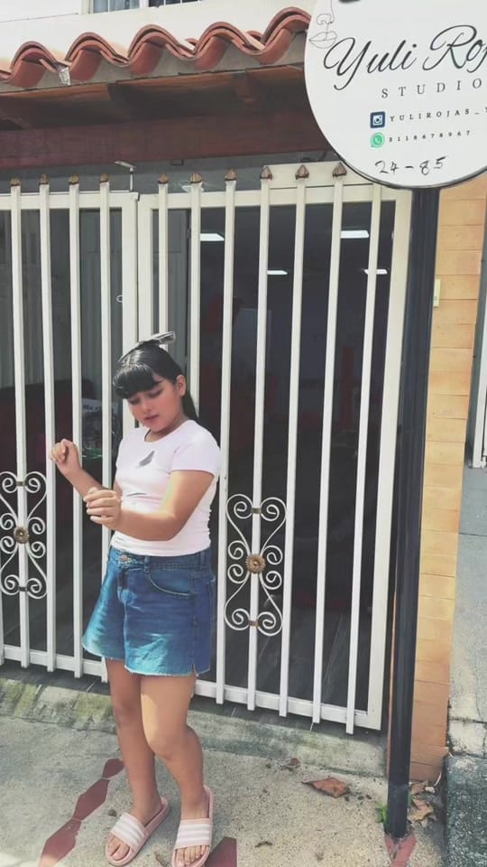 Post 5 by Yuli rojas on TikTok (video)
