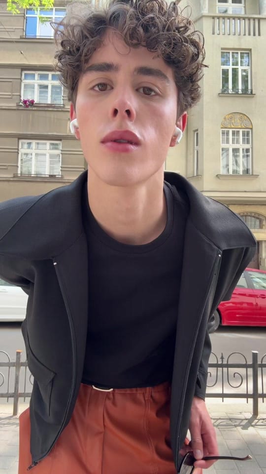 Post 8 by Danielio on TikTok (video)