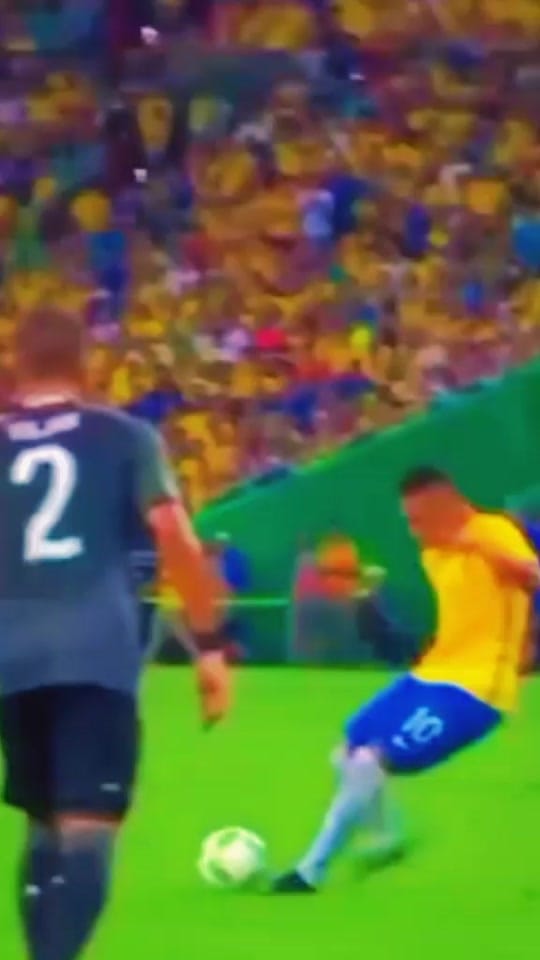 Post 9 by Ídolo: Philippe Coutinho♥️♥️♥️ on TikTok (video)