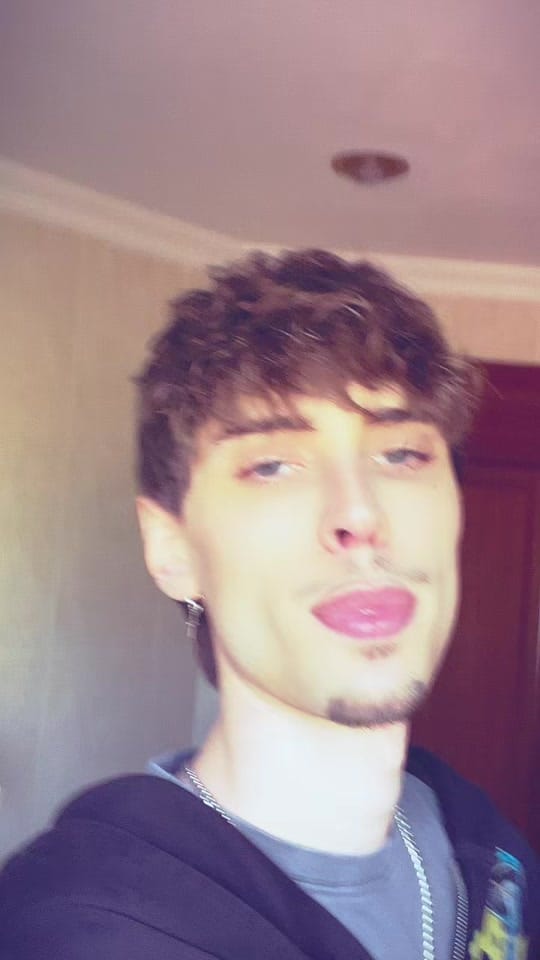 Post 4 by 𝓐𝓘𝓣𝓞𝓡🌙 on TikTok (video)