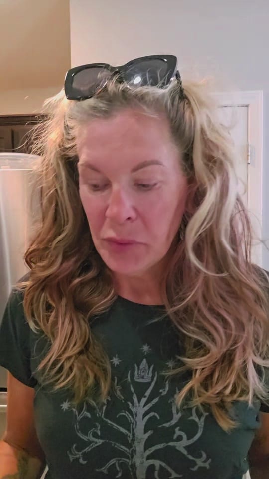 Post 4 by ❌️🇺🇸Stephanie Viczi🇺🇸❌️ on TikTok (video)
