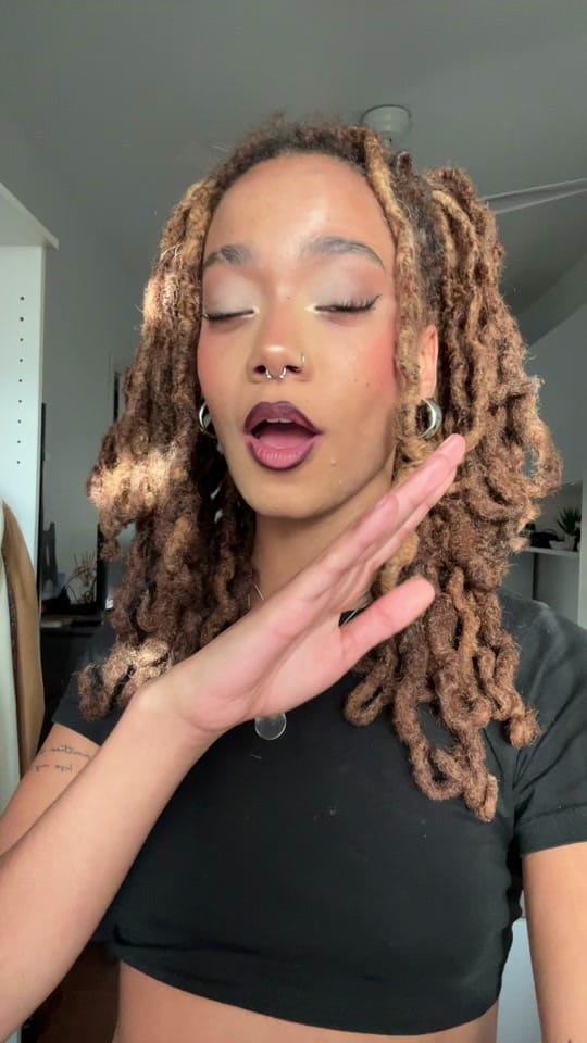 Post 4 by Yaiza ⭐️ on TikTok (video)