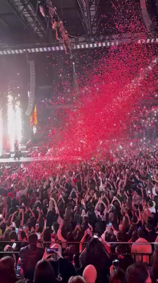 Post 2 by liveconcerts10 on TikTok (video)