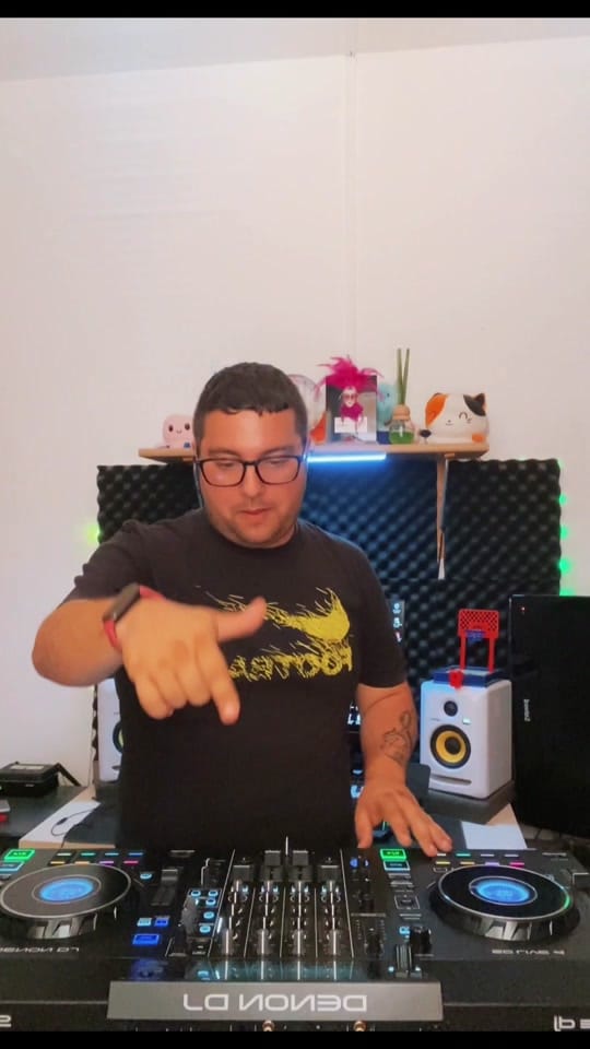 Post 6 by ronalherreraoficial🇮🇨 on TikTok (video)