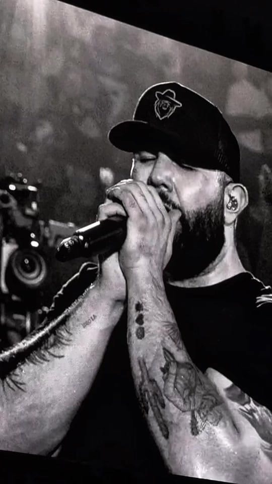 Post 7 by Lyricscarin on TikTok (video)