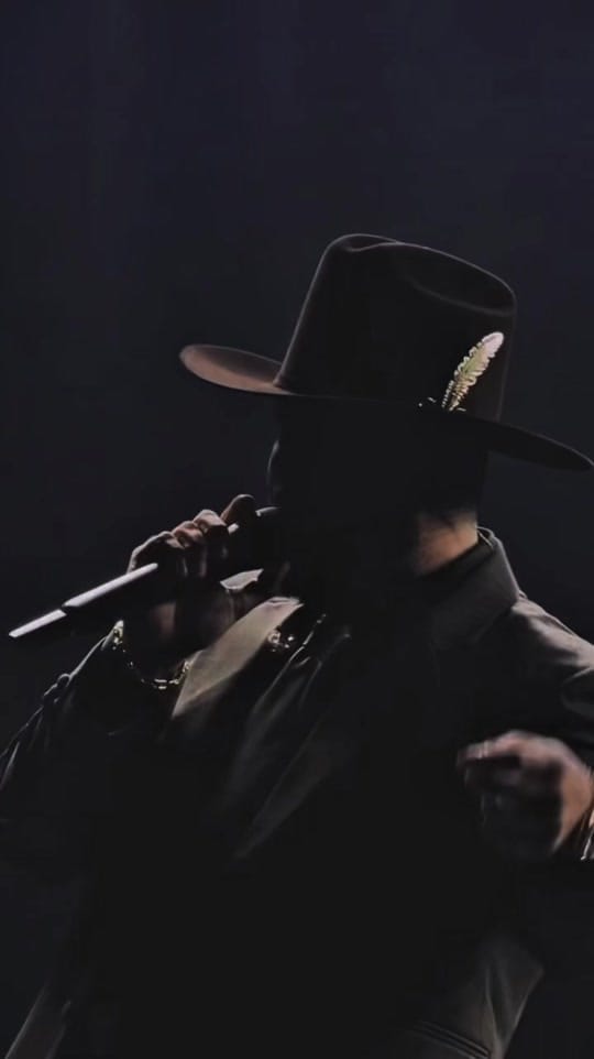 Post 3 by Lyricscarin on TikTok (video)