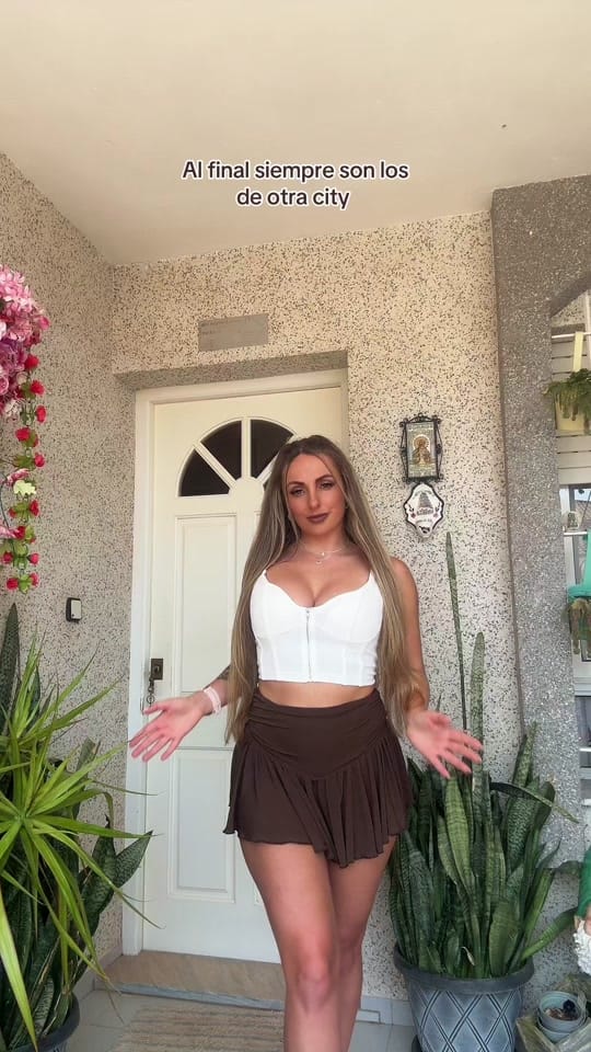 Post 3 by mariabarquero97 on TikTok (video)