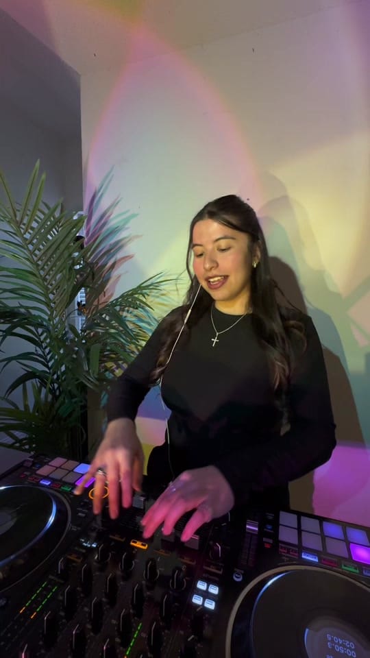 Post 10 by vrywvy on TikTok (video)