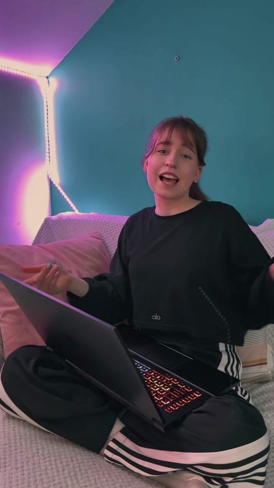 Post 2 by DJ Gabi on TikTok (video)