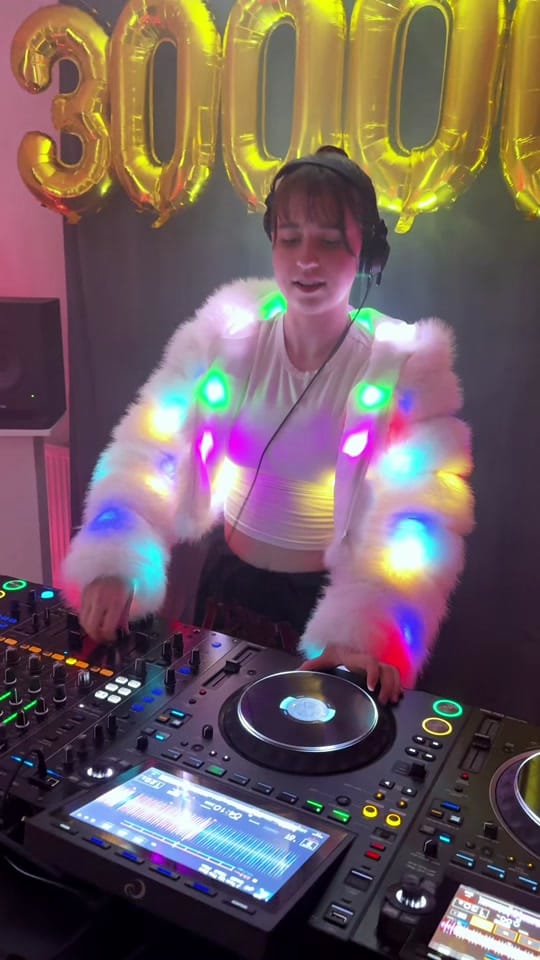 Post 4 by DJ Gabi on TikTok (video)
