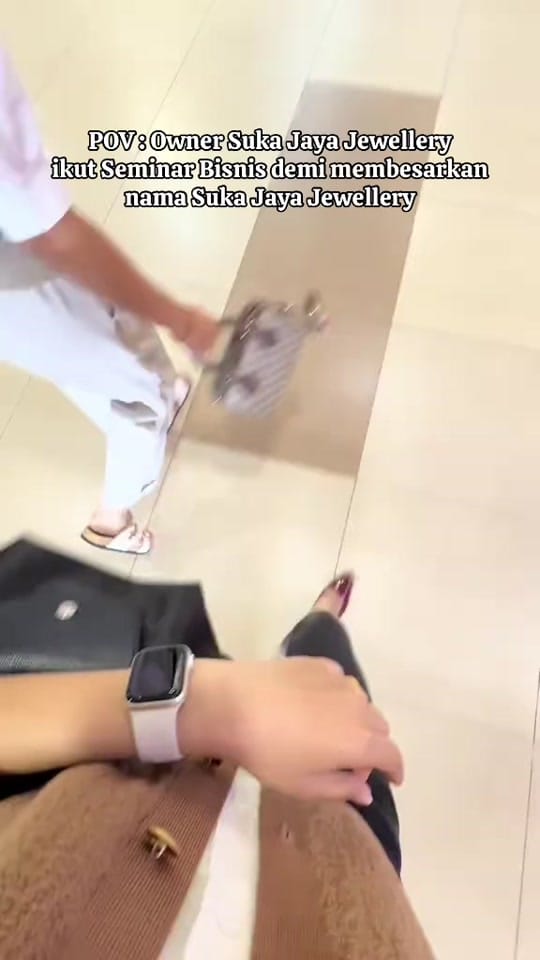 Post 1 by SJ Collection on TikTok (video)