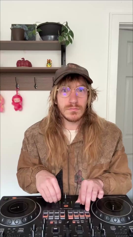 Post 4 by Airro | DJ • Mashups • Music on TikTok (video)