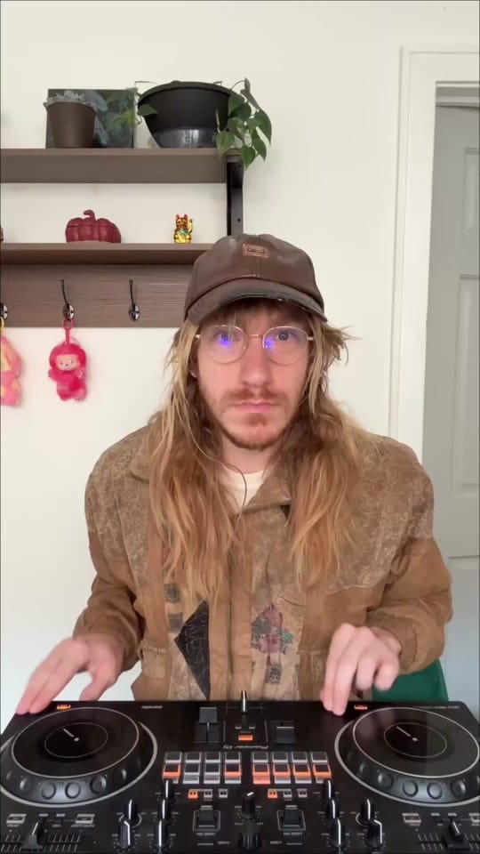 Post 7 by Airro | DJ • Mashups • Music on TikTok (video)