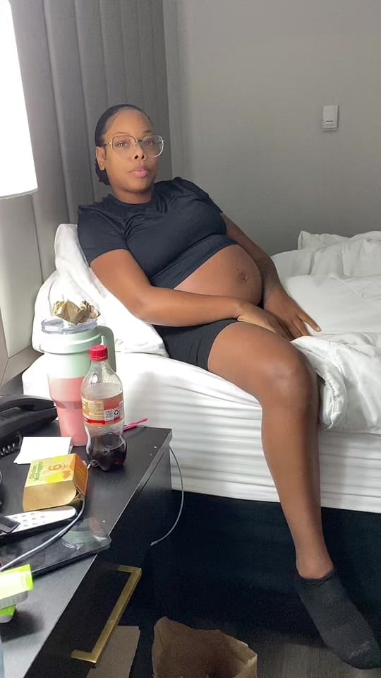 Post 5 by Tati on TikTok (video)
