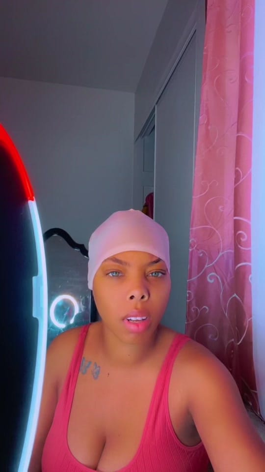 Post 10 by Tati on TikTok (video)