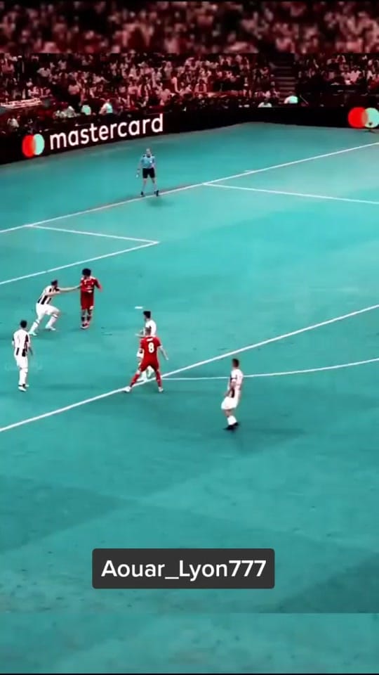 Post 10 by OM7 on TikTok (video)