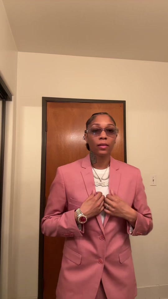 Post 7 by DJ ARI 😍 on TikTok (video)
