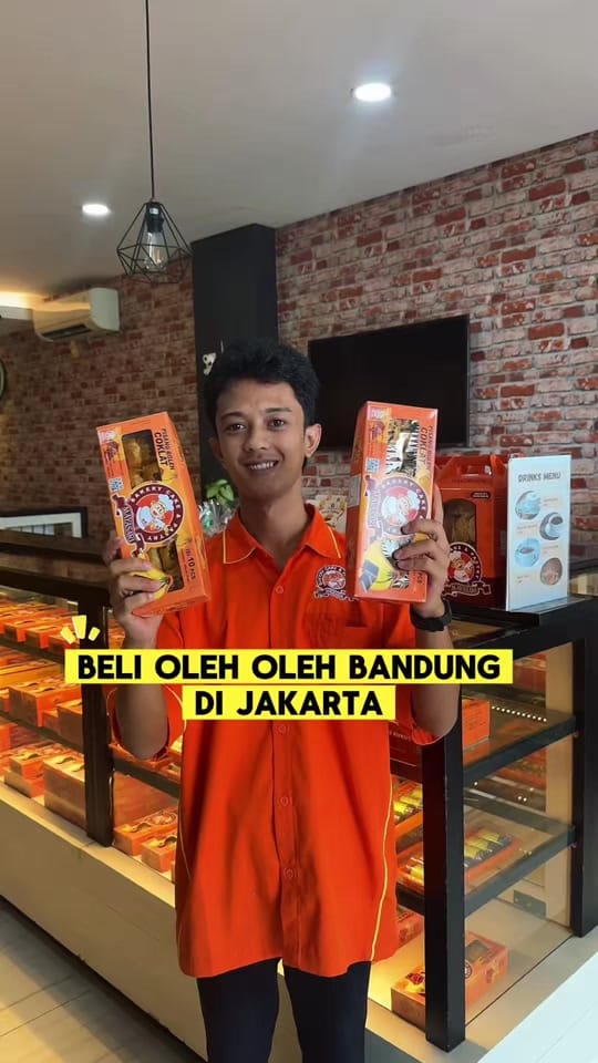 Post 7 by mayasari bakery on TikTok (video)