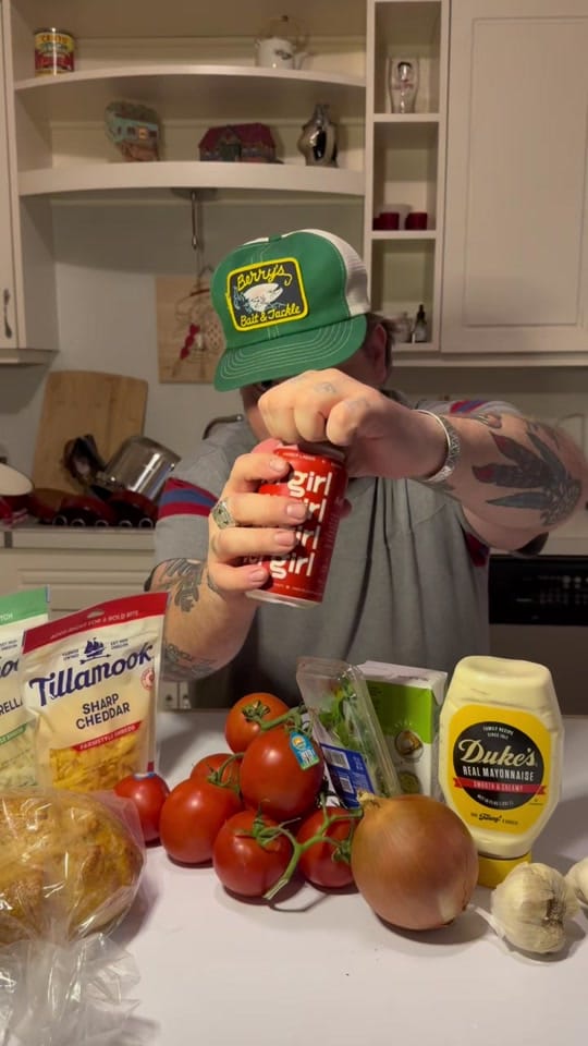 Post 5 by Vincent Neil Emerson on TikTok (video)